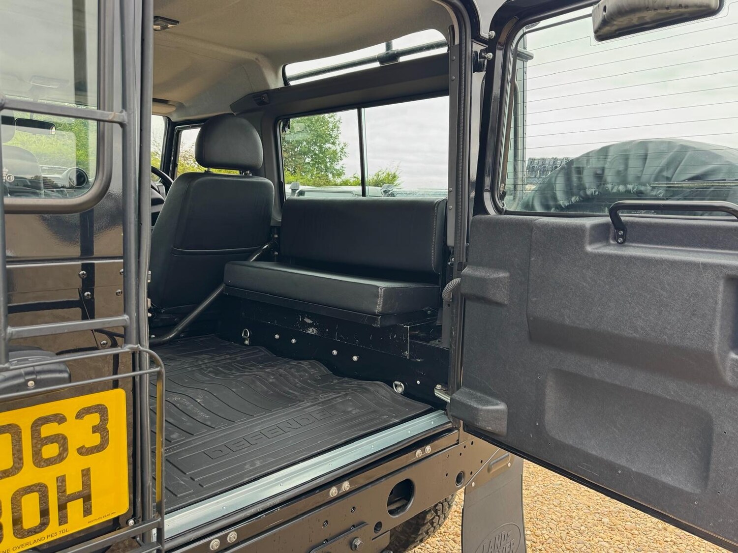 Used Land Rover Defender 2013 for sale - 76233011: Photo 11