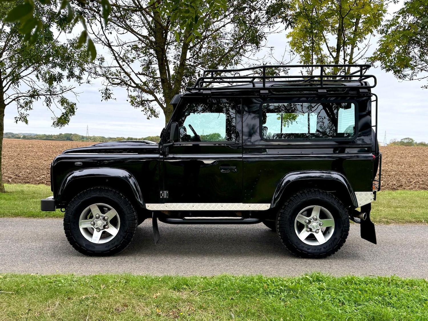 Used Land Rover Defender 2013 for sale - 76233011: Photo 13
