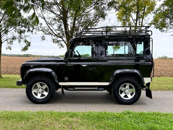 Used Land Rover Defender 2013 for sale - 76233011: Photo 13