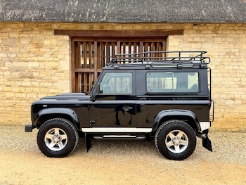 Used Land Rover Defender 2013 for sale - 76233011: Photo 2