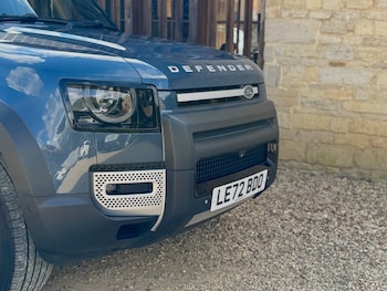 Used Land Rover Defender 2023 for sale - 79070854: Photo