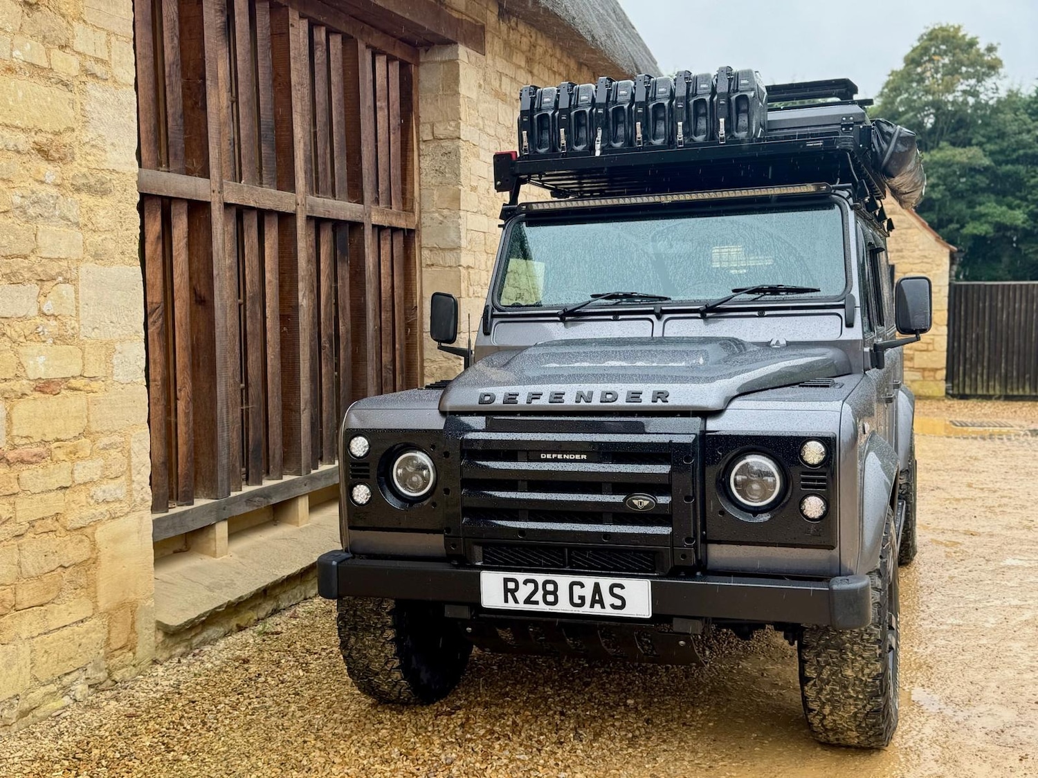 Used Land Rover Defender 2014 for sale - 76366819: Photo 2