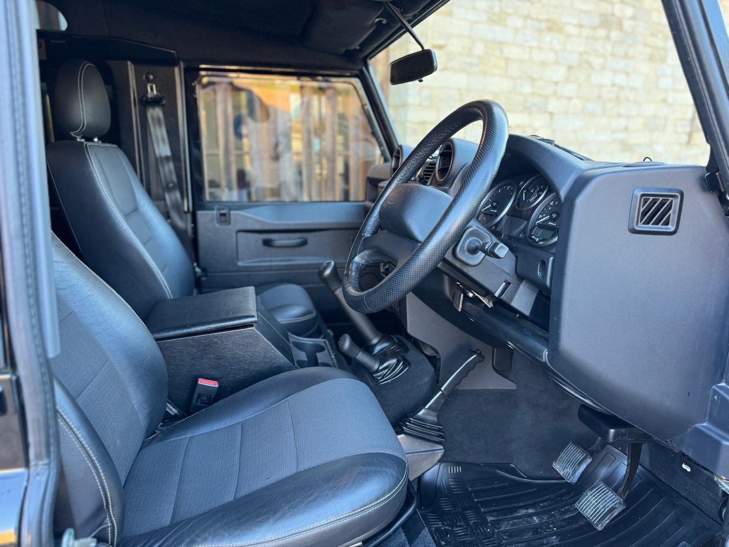 Used Land Rover Defender 2014 for sale - 77005649: Photo 10