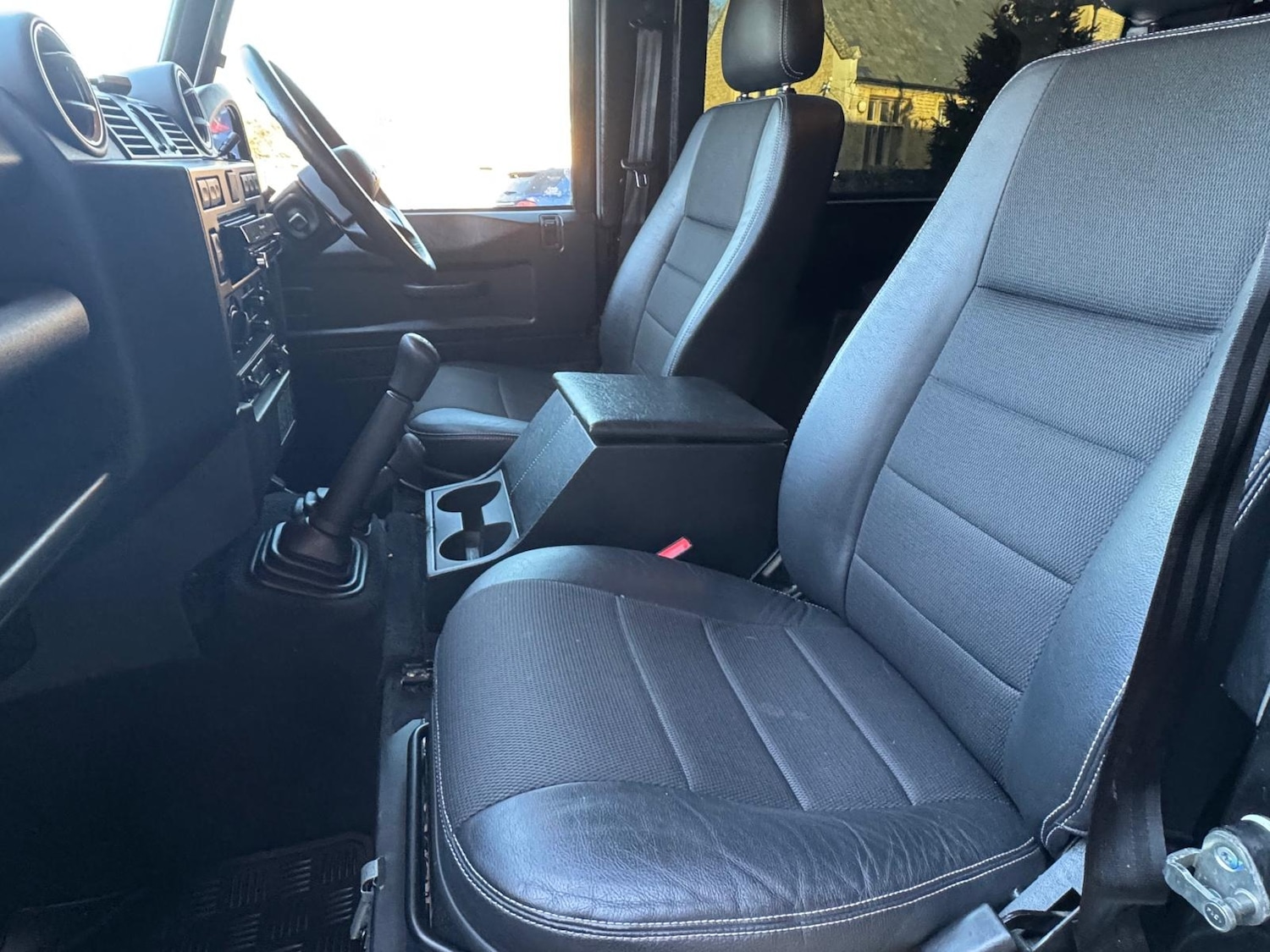 Used Land Rover Defender 2014 for sale - 77005649: Photo 11