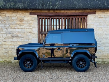 Used Land Rover Defender 2014 for sale - 77005649: Photo