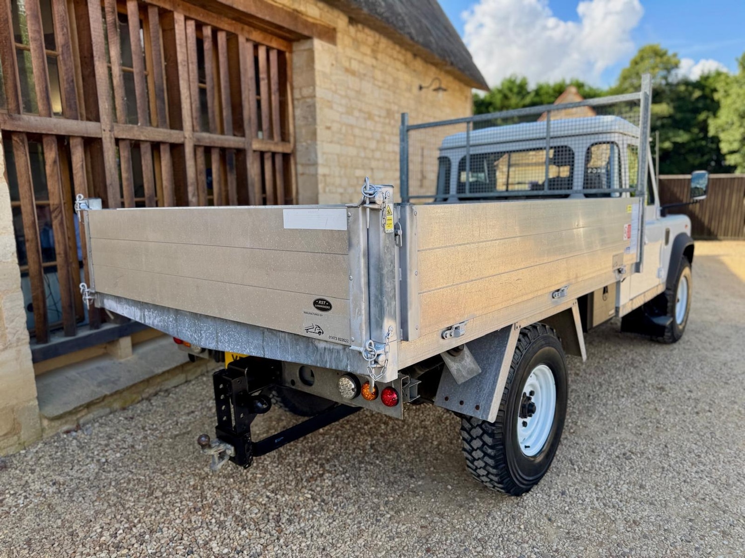 Used Land Rover Defender 2014 for sale - 77996688: Photo 2