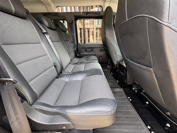 Used Land Rover Defender 2014 for sale - 76077850: Photo 12