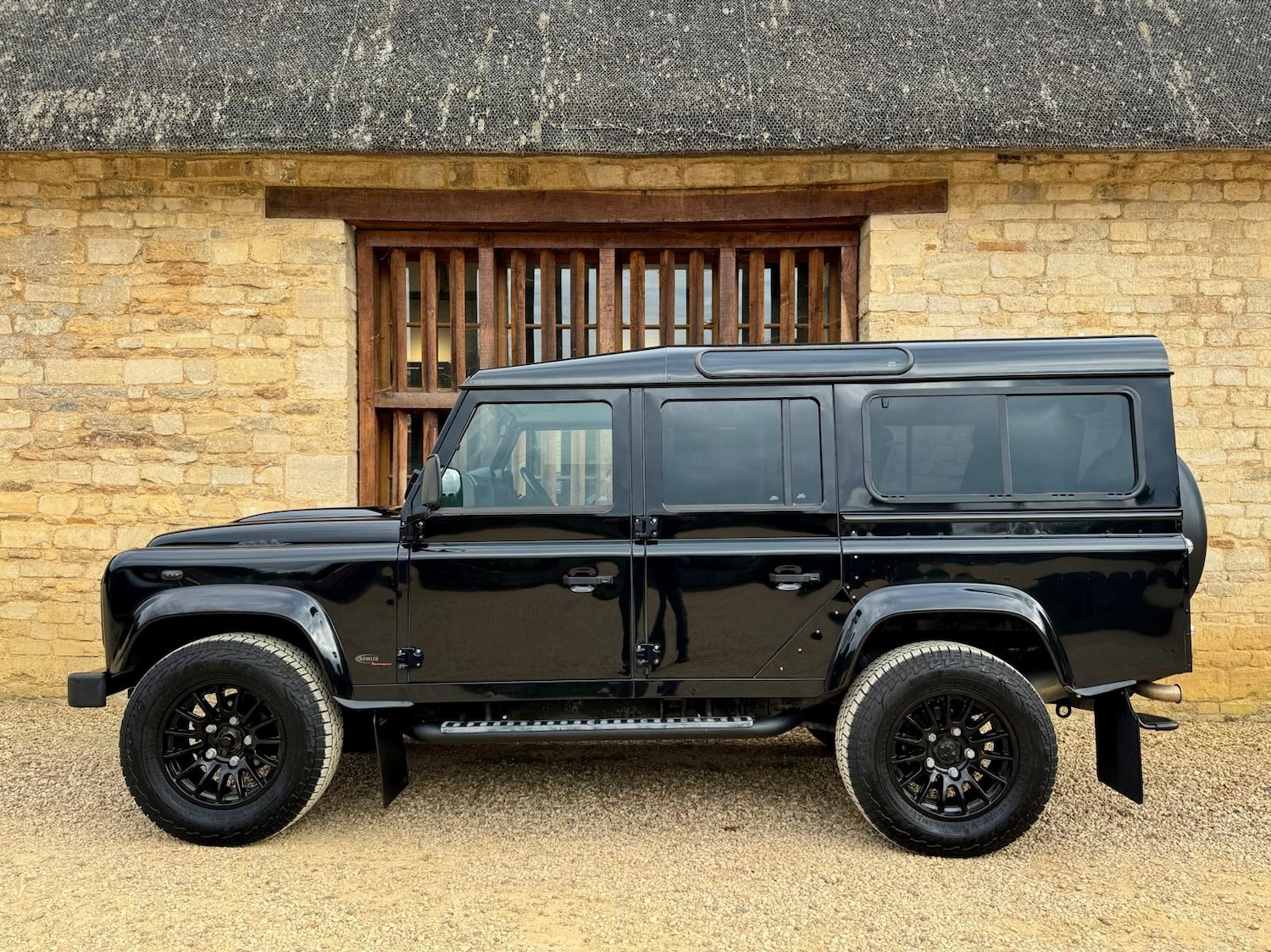 Used Land Rover Defender 2014 for sale - 76077850: Photo 2