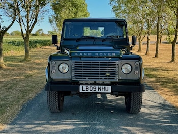 Used Land Rover Defender 2009 for sale - 79420990: Photo