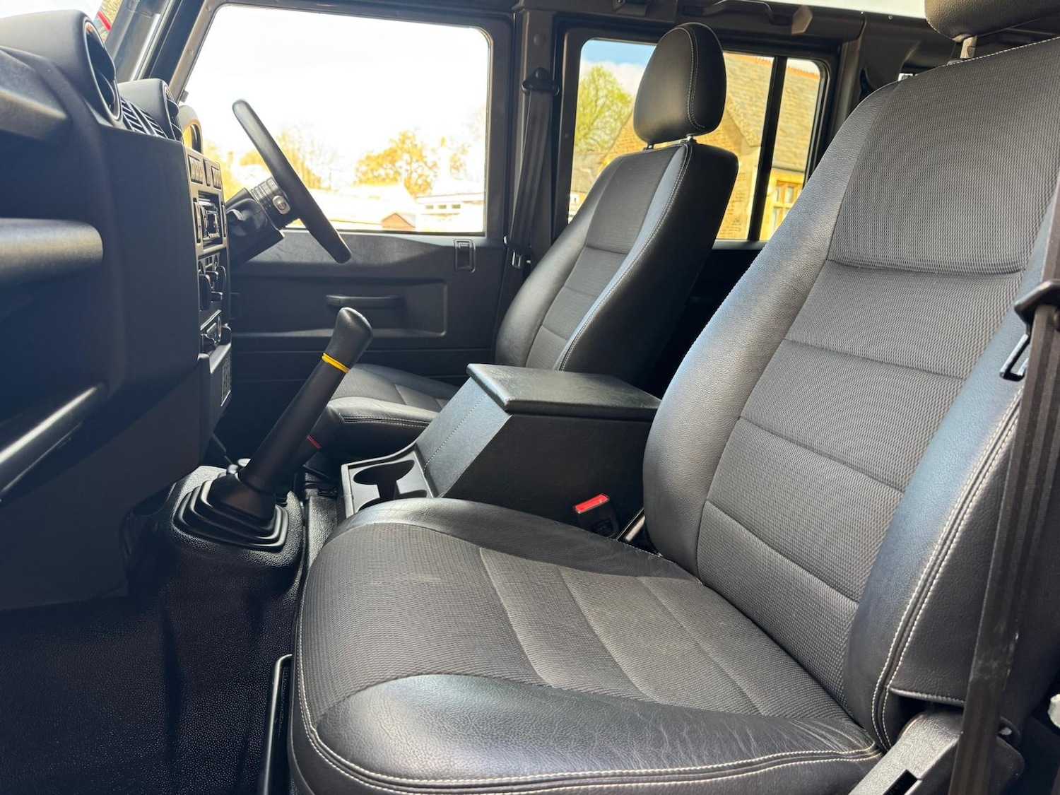 Used Land Rover Defender 2016 for sale - 78107730: Photo 11