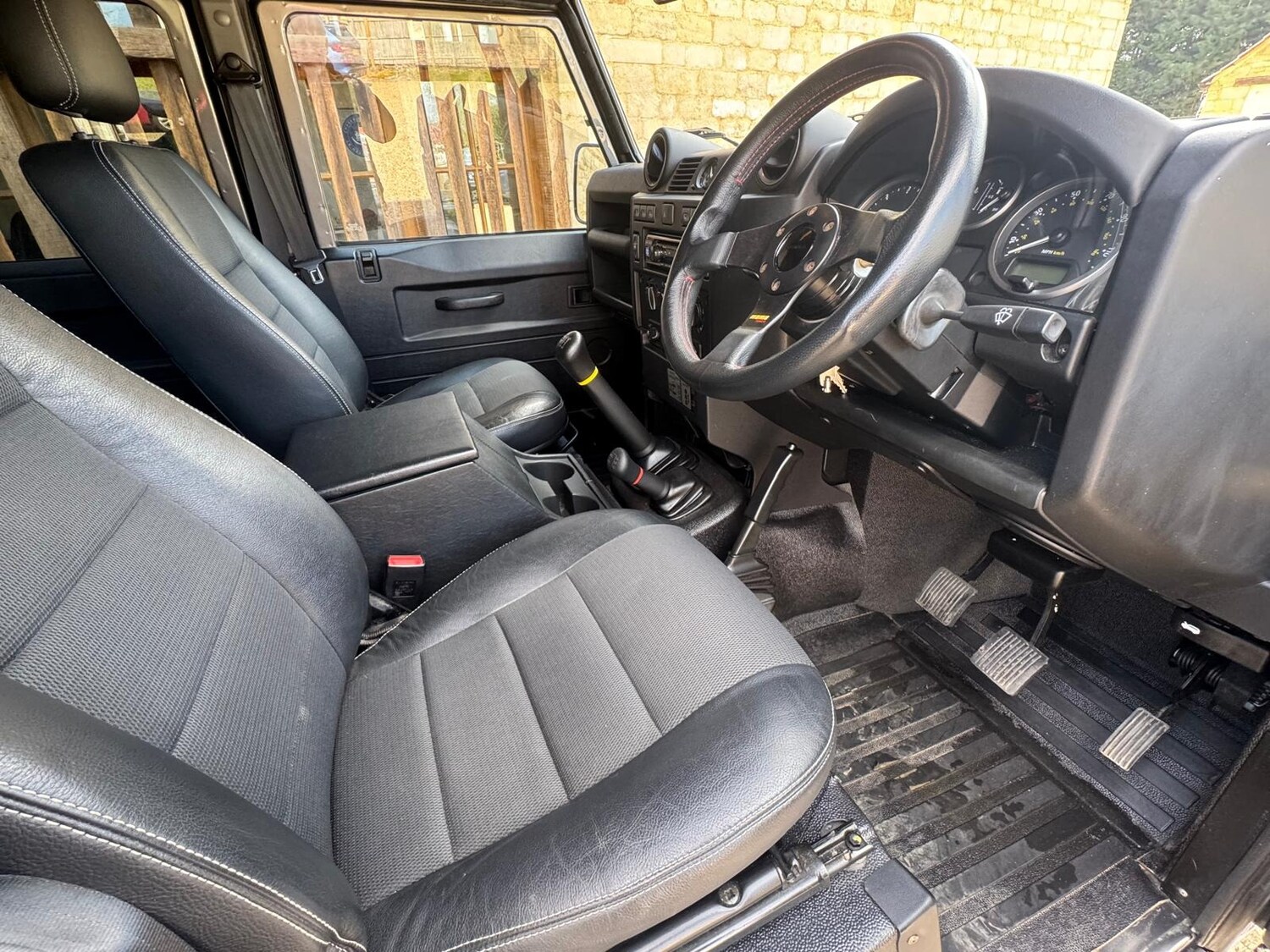 Used Land Rover Defender 2016 for sale - 78107730: Photo 9