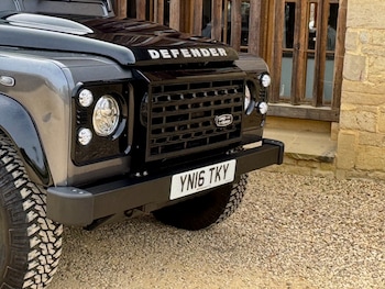 Used Land Rover Defender 2016 for sale - 79548281: Photo
