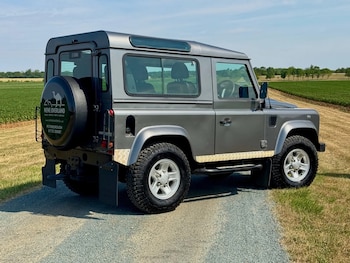 Used Land Rover Defender 2015 for sale - 79420997: Photo