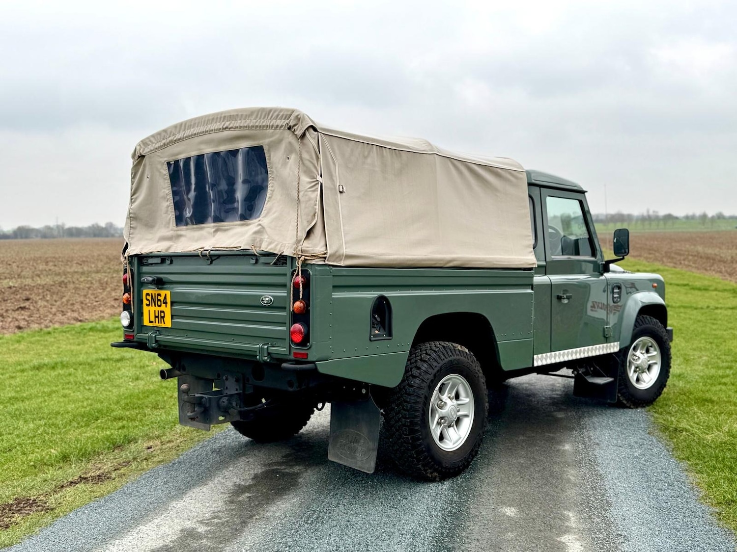 Used Land Rover Defender 2014 for sale - 77375827: Photo 14