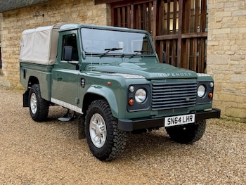 Land Rover Defender feature image