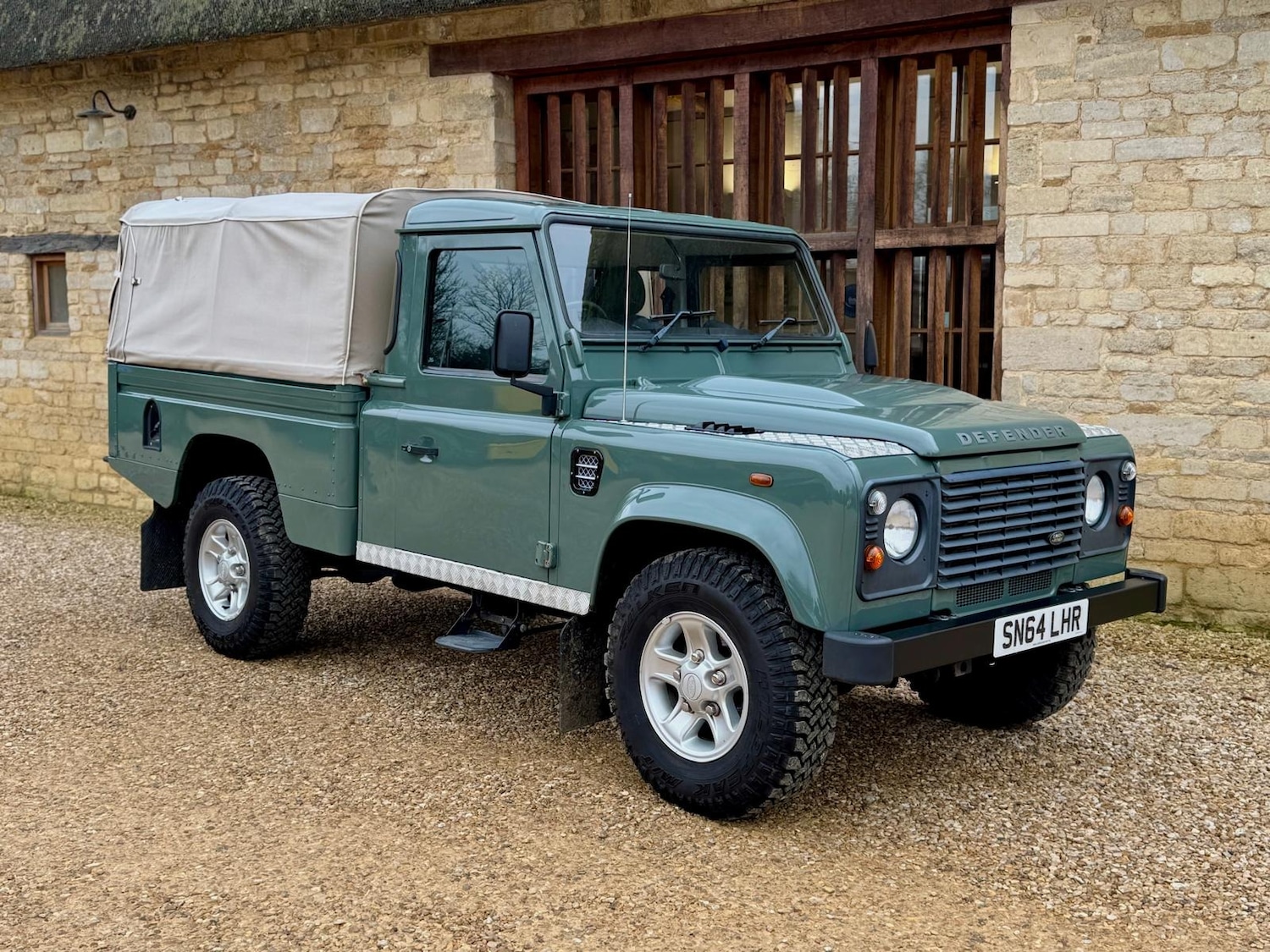 Used Land Rover Defender 2014 for sale - 77375827: Photo 2