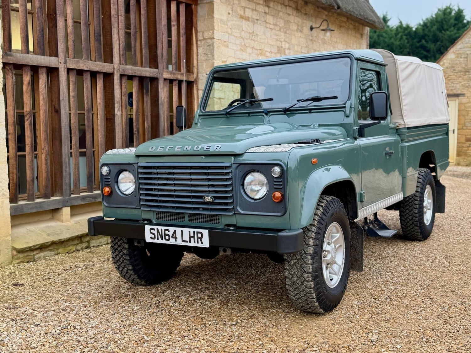 Used Land Rover Defender 2014 for sale - 77375827: Photo 6