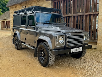 Used Land Rover Defender 2016 for sale - 78942400: Photo