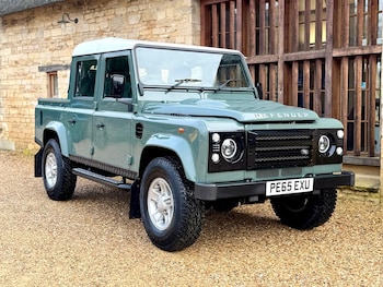 Used Land Rover Defender 2015 for sale - 77270790: Photo