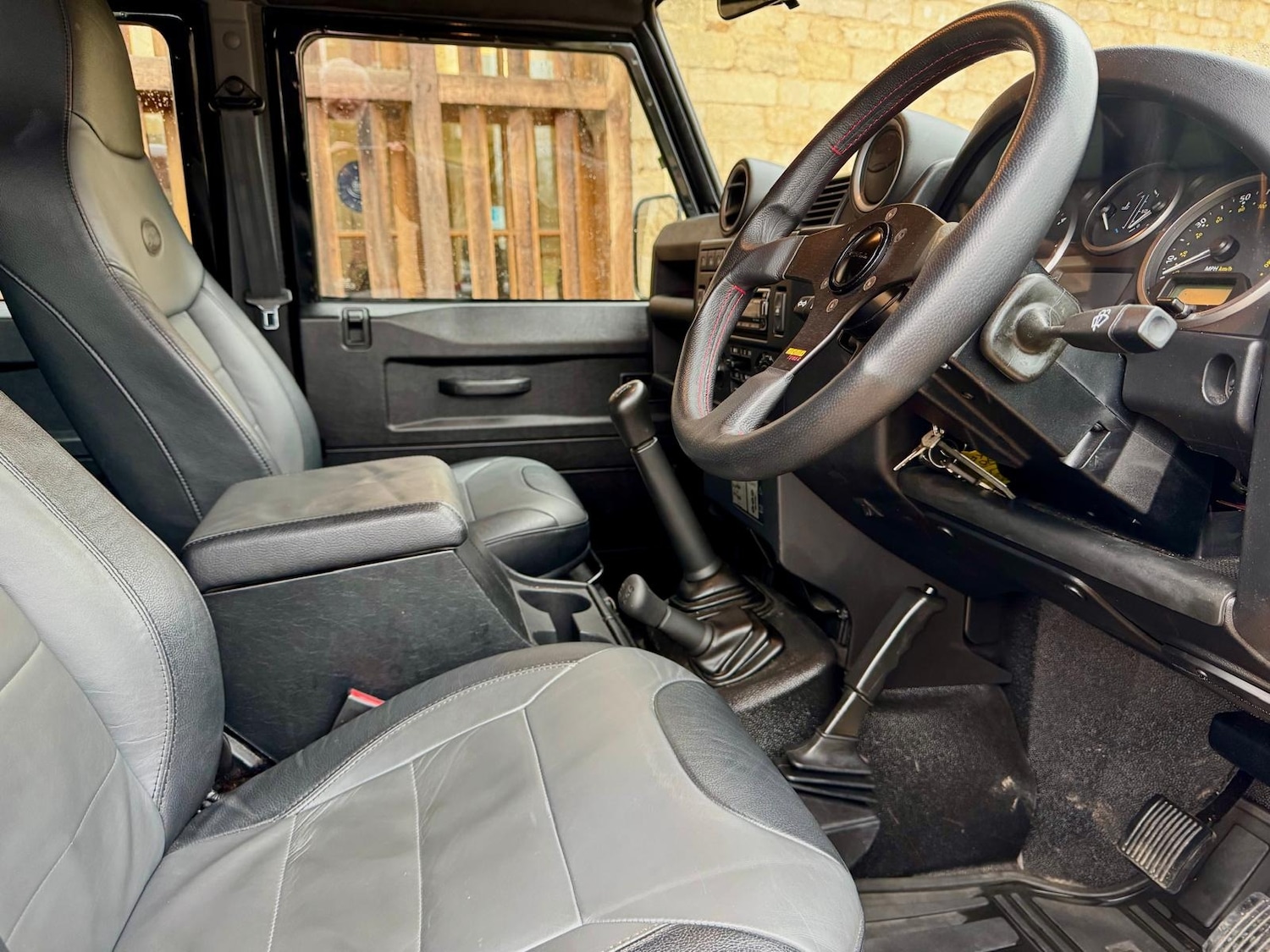 Used Land Rover Defender 2016 for sale - 77335796: Photo 15