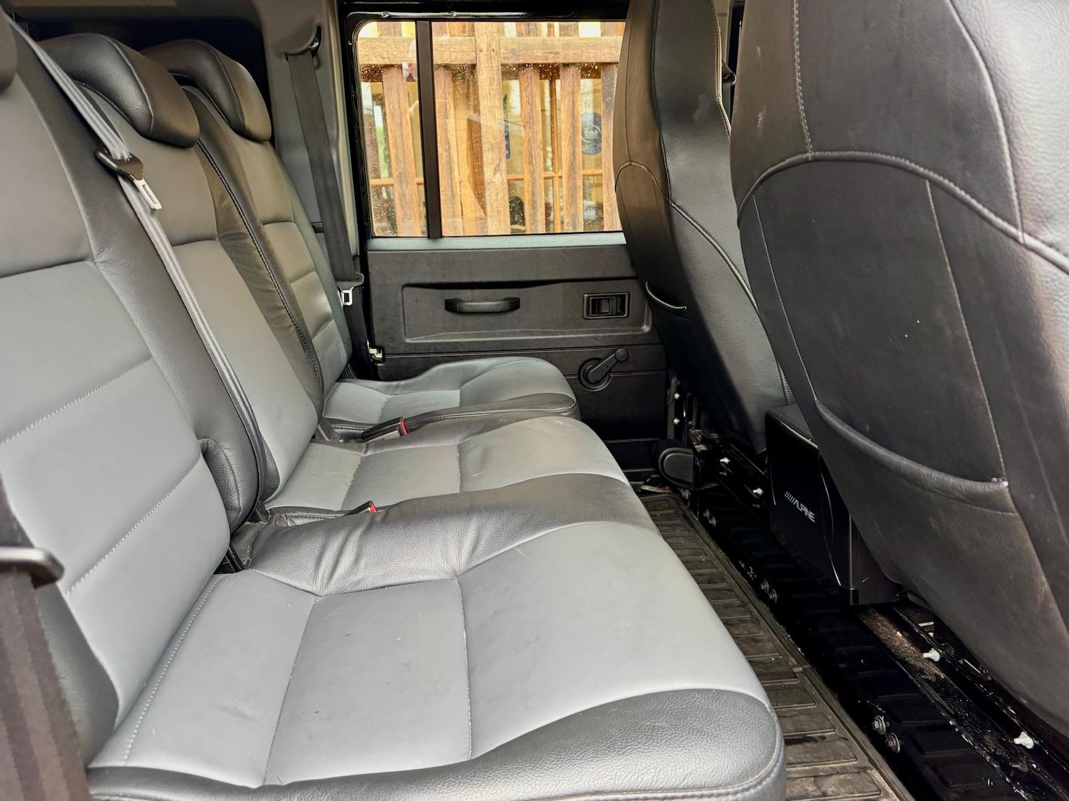 Used Land Rover Defender 2016 for sale - 77335796: Photo 16