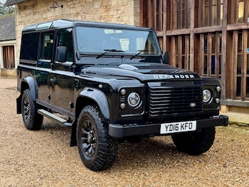 Land Rover Defender feature image