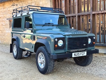 Used Land Rover Defender 2015 for sale - 76077534: Photo