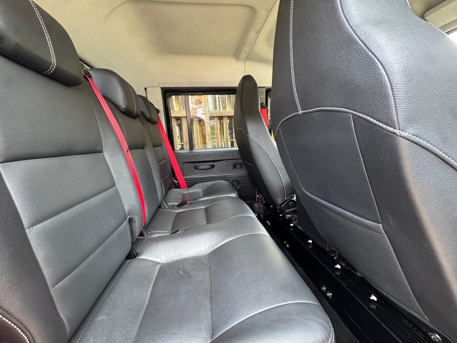 Used Land Rover Defender 2015 for sale - 75983656: Photo 12