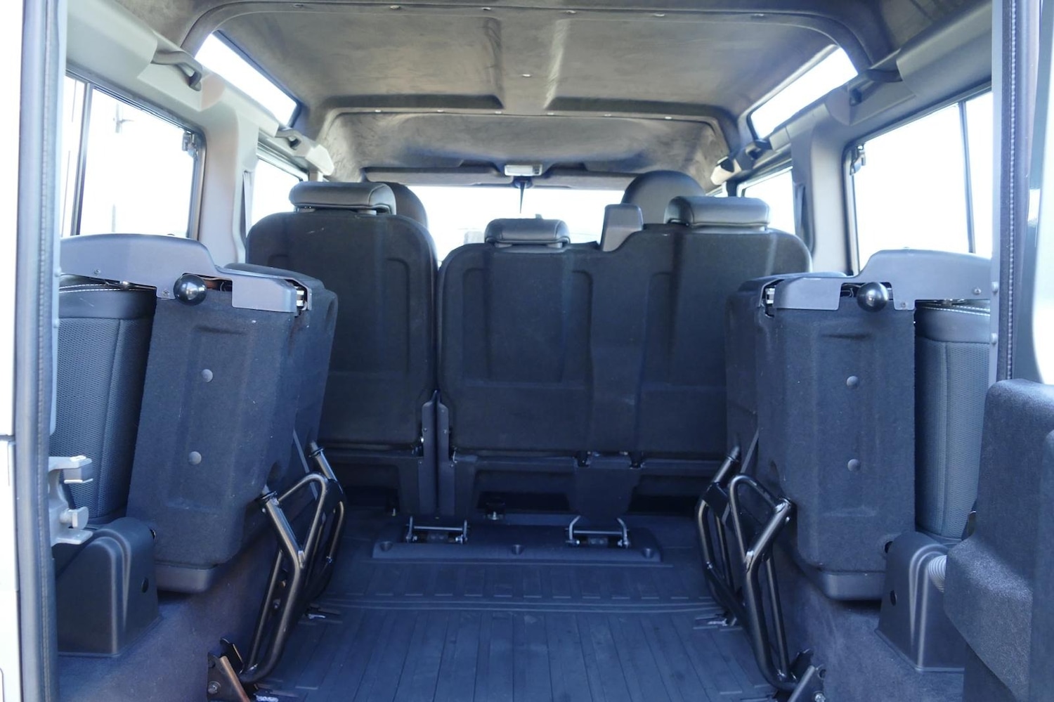 Used Land Rover Defender 2014 for sale - 77285880: Photo 13