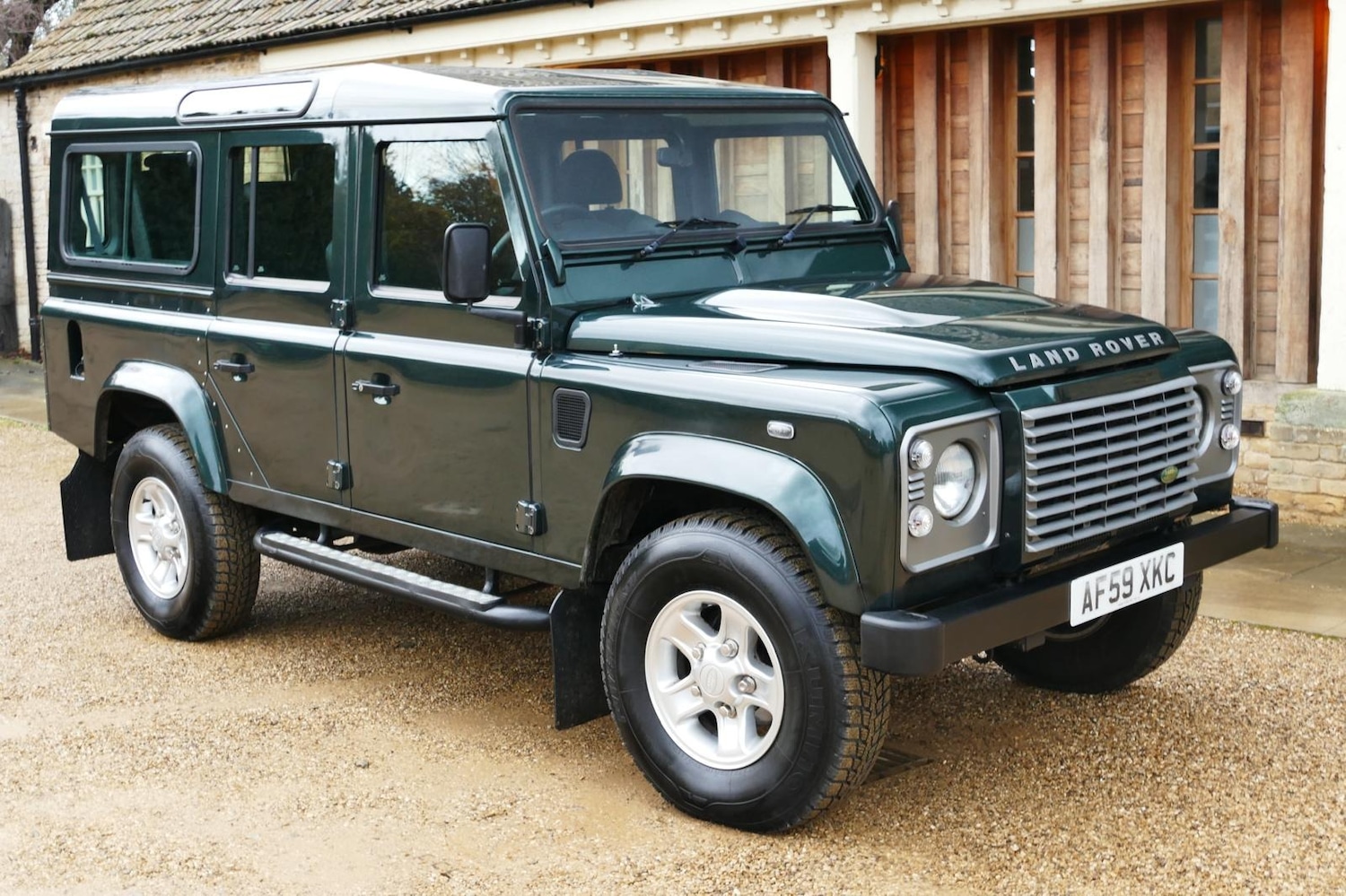Used Land Rover Defender 2014 for sale - 77285880: Photo 6