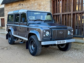 Land Rover Defender feature image