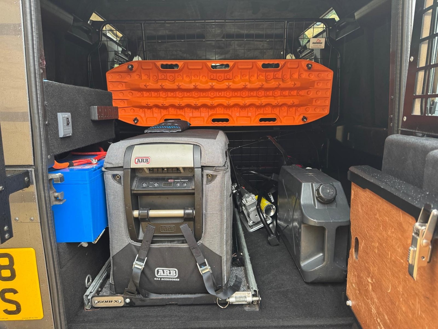 Used Land Rover Defender 2014 for sale - 76568692: Photo 16