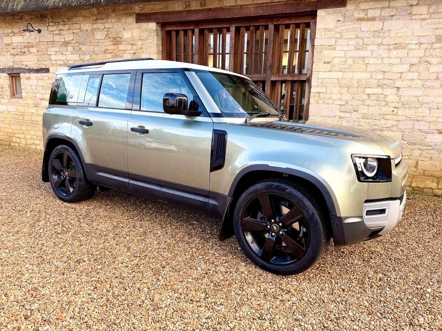 Used Land Rover Defender 2020 for sale - 77115949: Photo 9