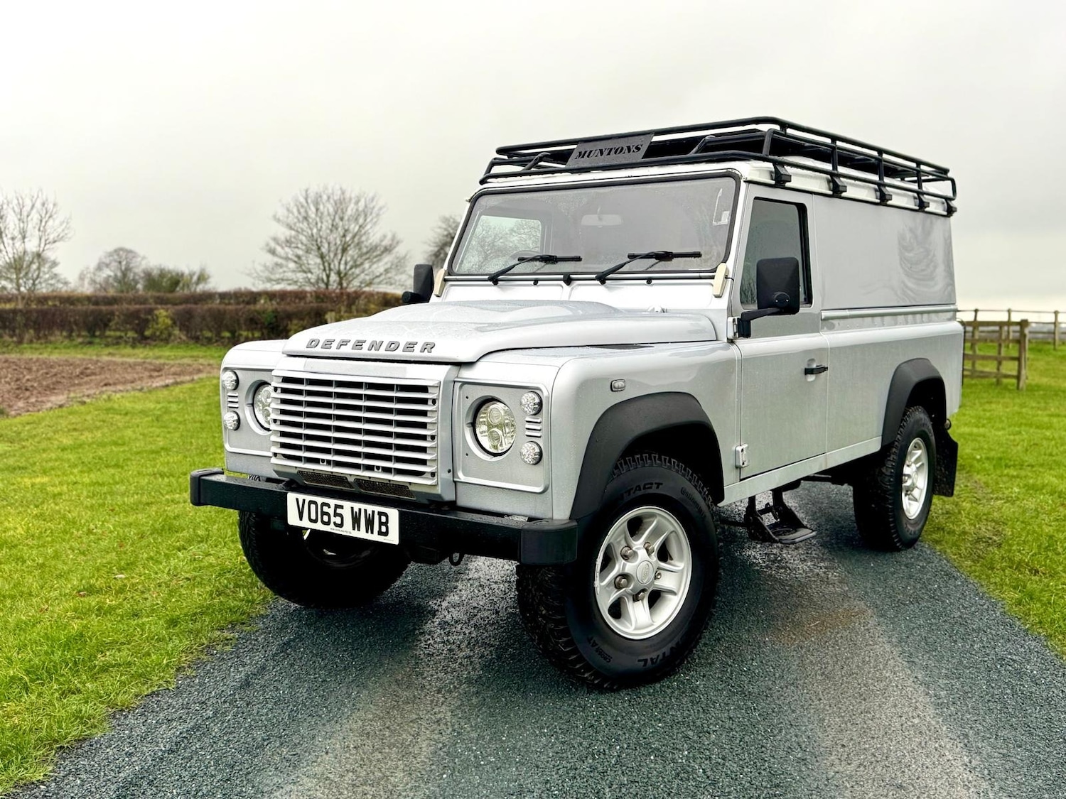 Used Land Rover Defender 2015 for sale - 76821993: Photo 16