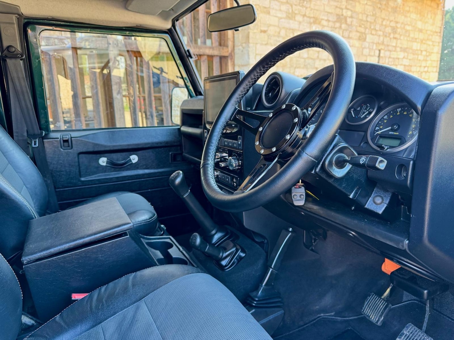 Used Land Rover Defender 2012 for sale - 77762901: Photo 10