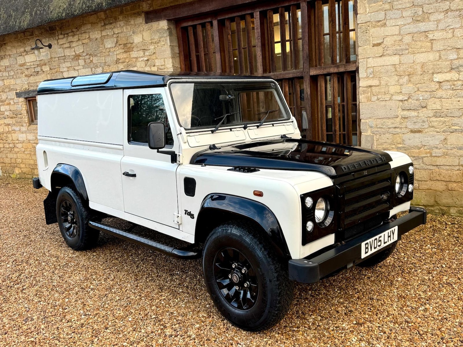 Used Land Rover Defender 2005 for sale - 76946661: Photo 2