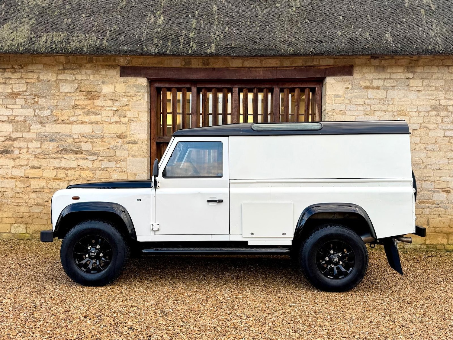 Used Land Rover Defender 2005 for sale - 76946661: Photo 3