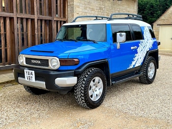 Used Toyota FJ Cruiser  for sale - 75496985: Photo