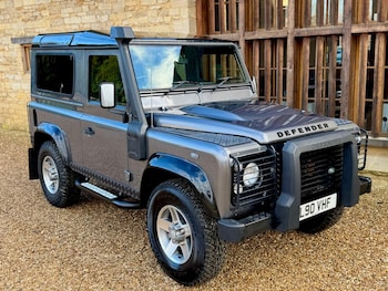 Used Land Rover Defender 2016 for sale - 77210933: Photo