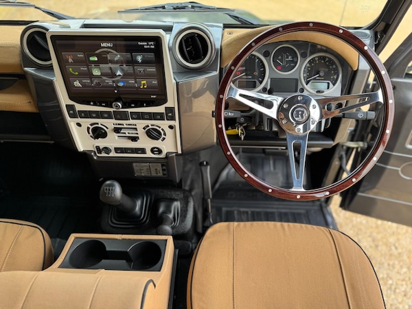 Used Land Rover Defender 2015 for sale - 75147585: Photo 13