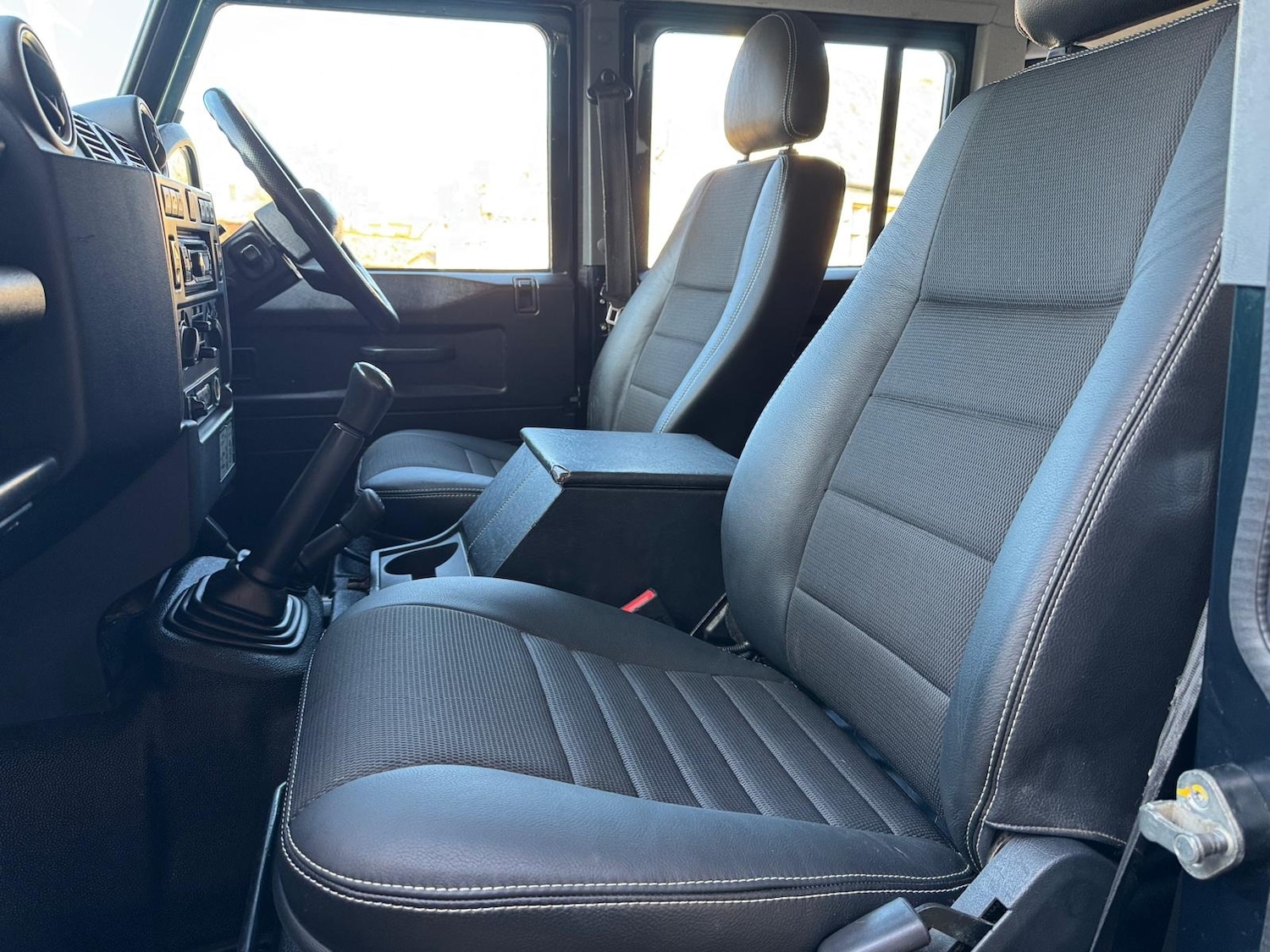 Used Land Rover Defender 2016 for sale - 77375845: Photo 25