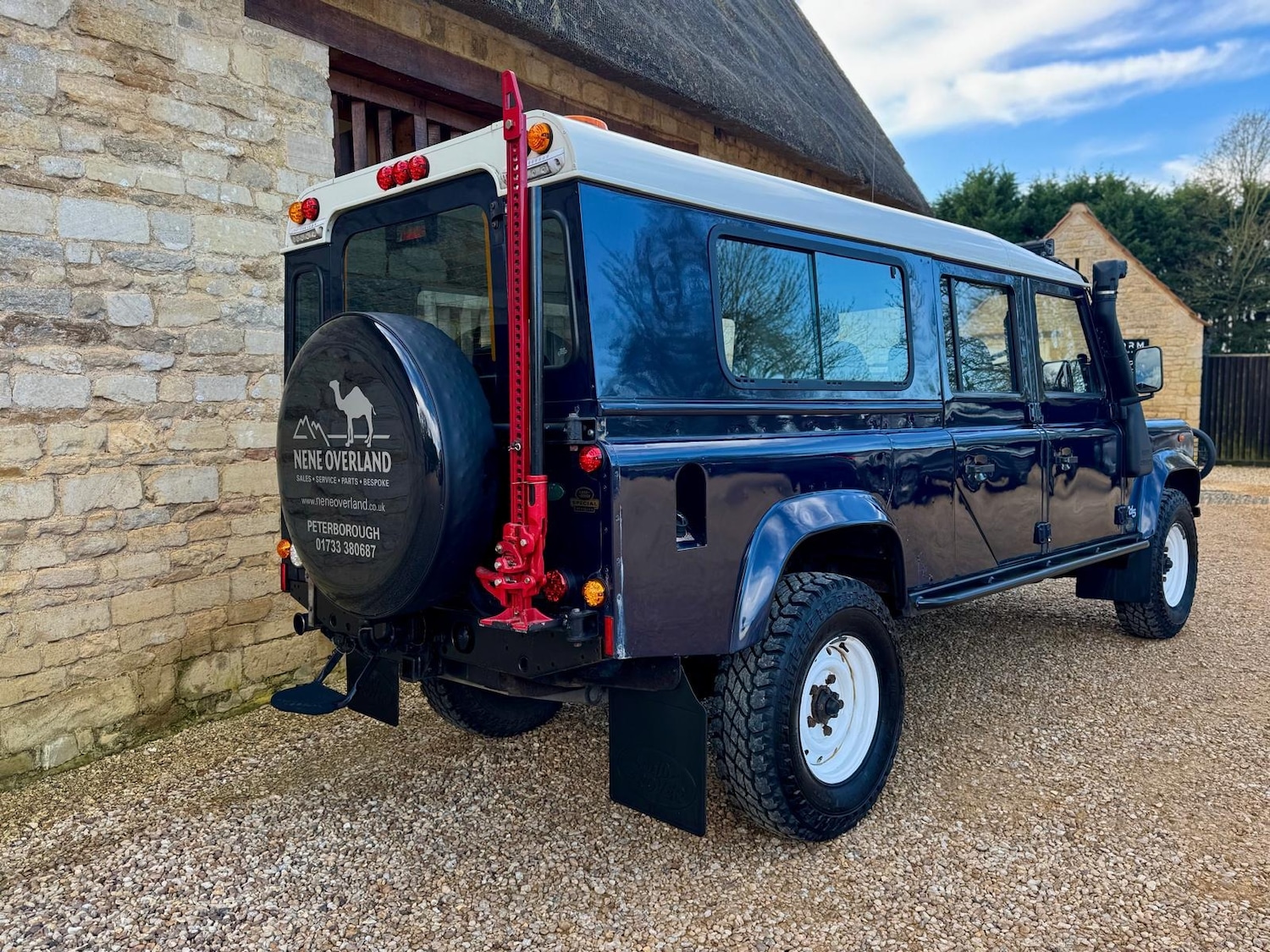 Used Land Rover Defender 130 2001 for sale - 77888405: Photo 4