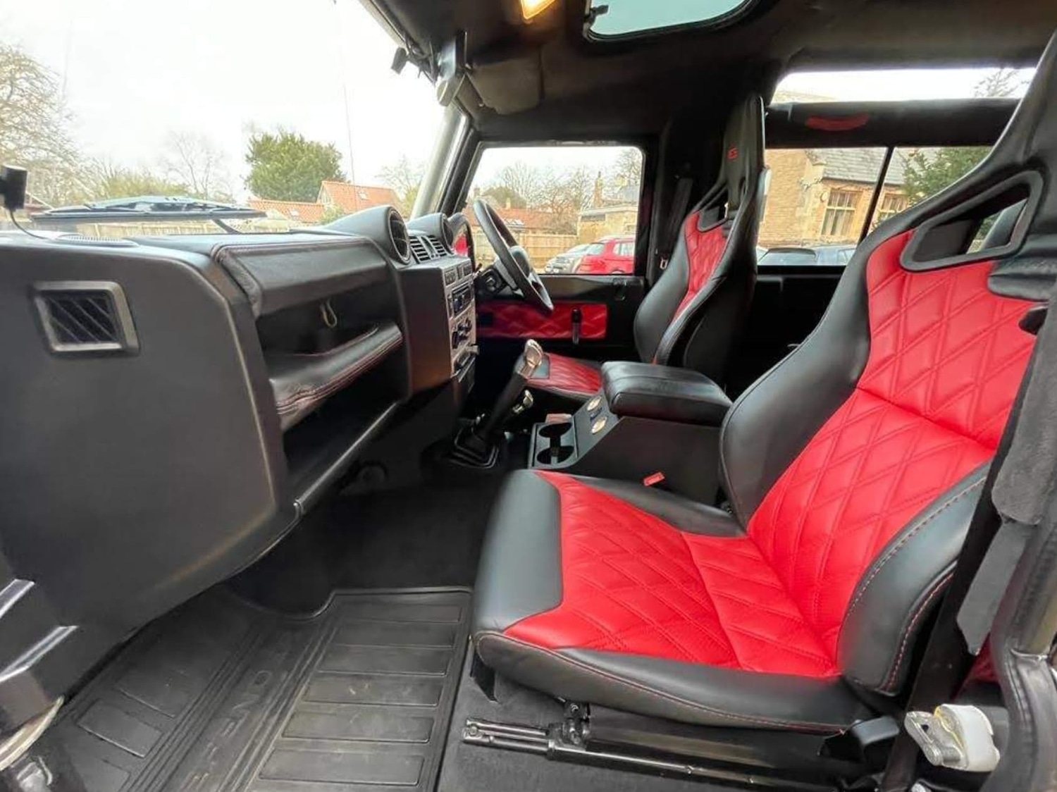 Used Land Rover Defender 2008 for sale - 76233862: Photo 4