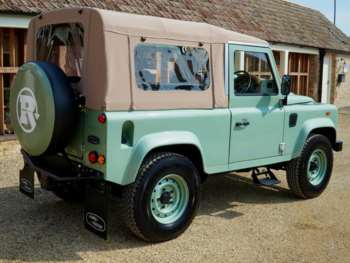 Used Land Rover Defender 2009 for sale - 74900641: Photo