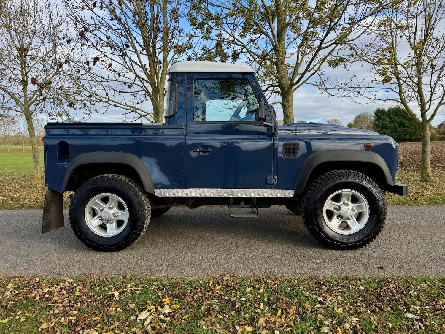 Used Land Rover Defender 2013 for sale - 76450050: Photo 18