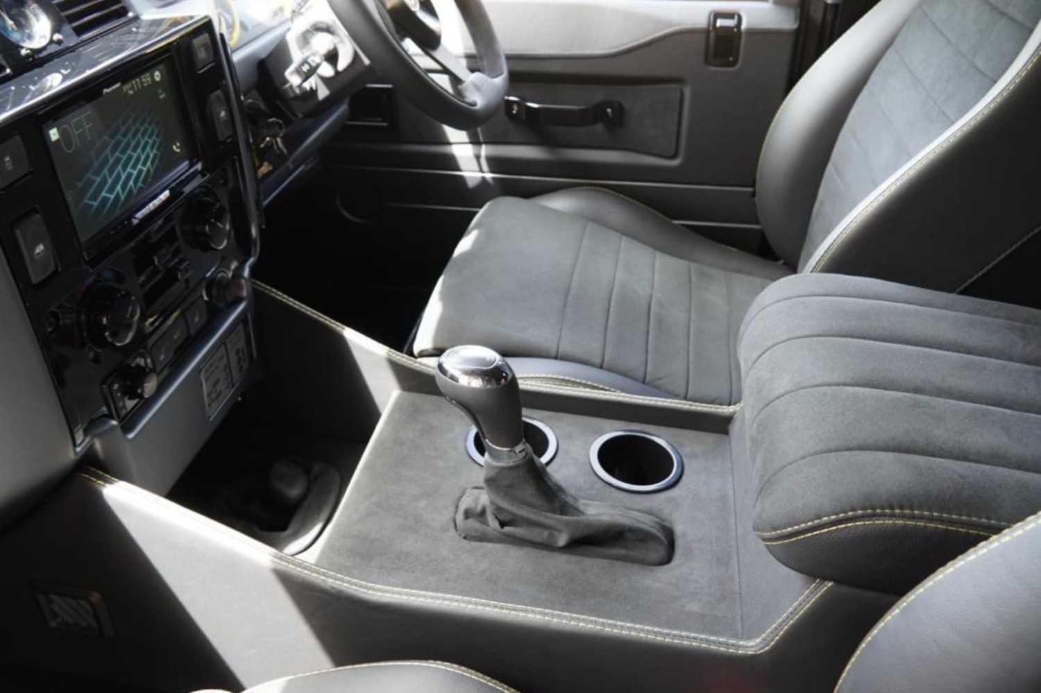 Used Land Rover Defender 2015 for sale - 77462059: Photo 20