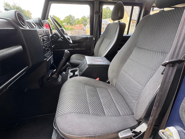 Used Land Rover Defender 2012 for sale - 76233852: Photo 17