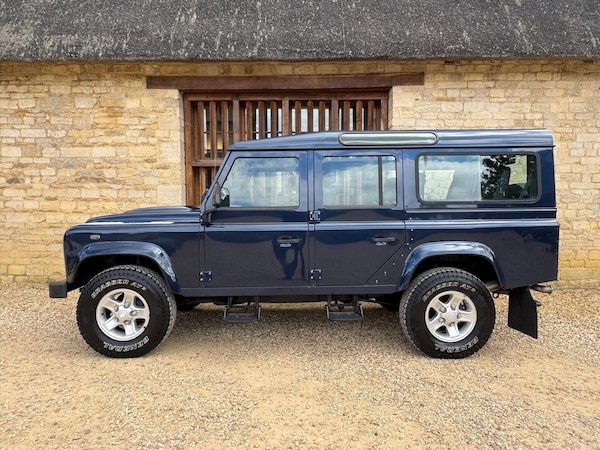 Used Land Rover Defender 2012 for sale - 76233852: Photo 2
