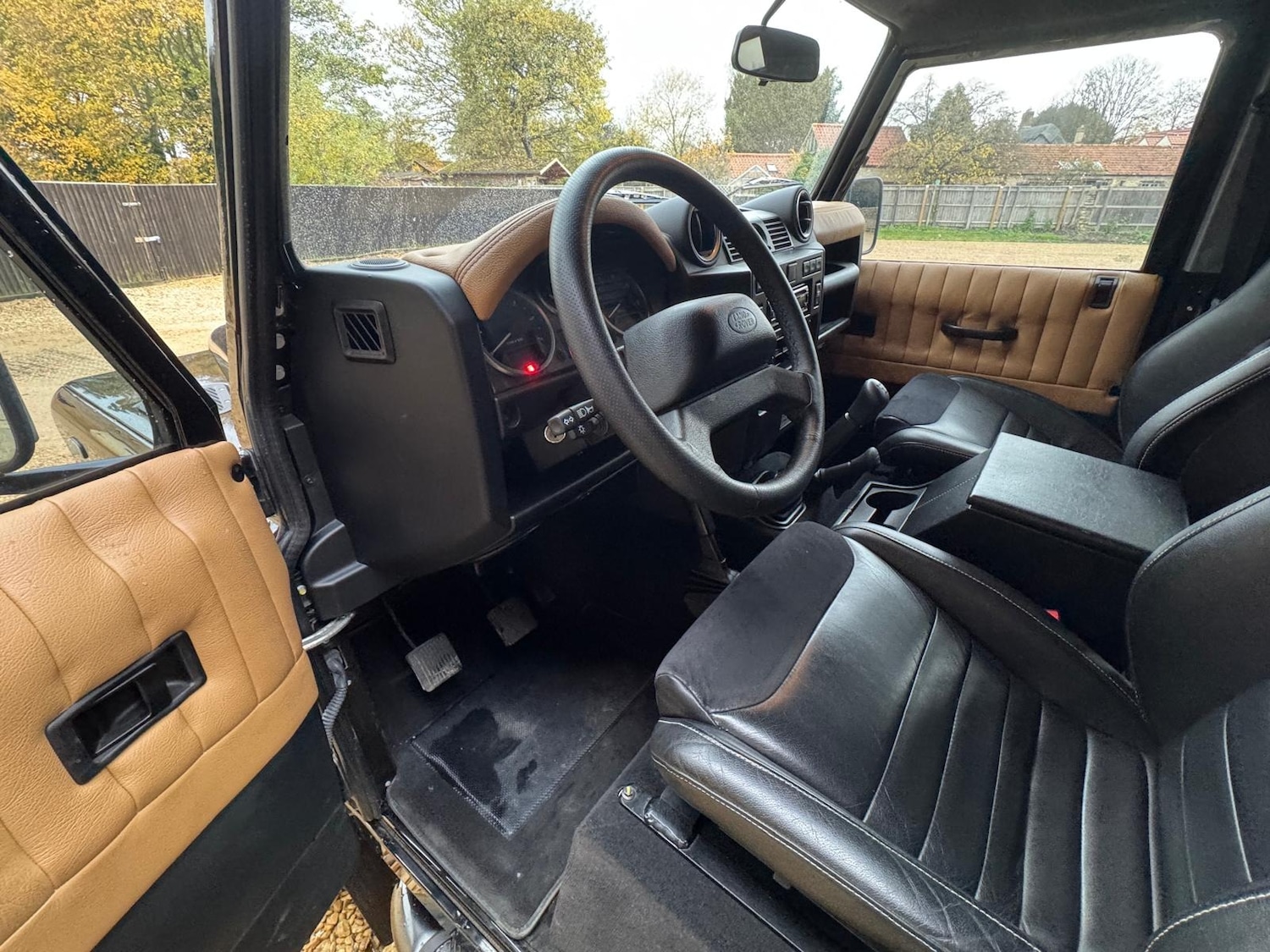 Used Land Rover Defender 2021 for sale - 76463986: Photo 12