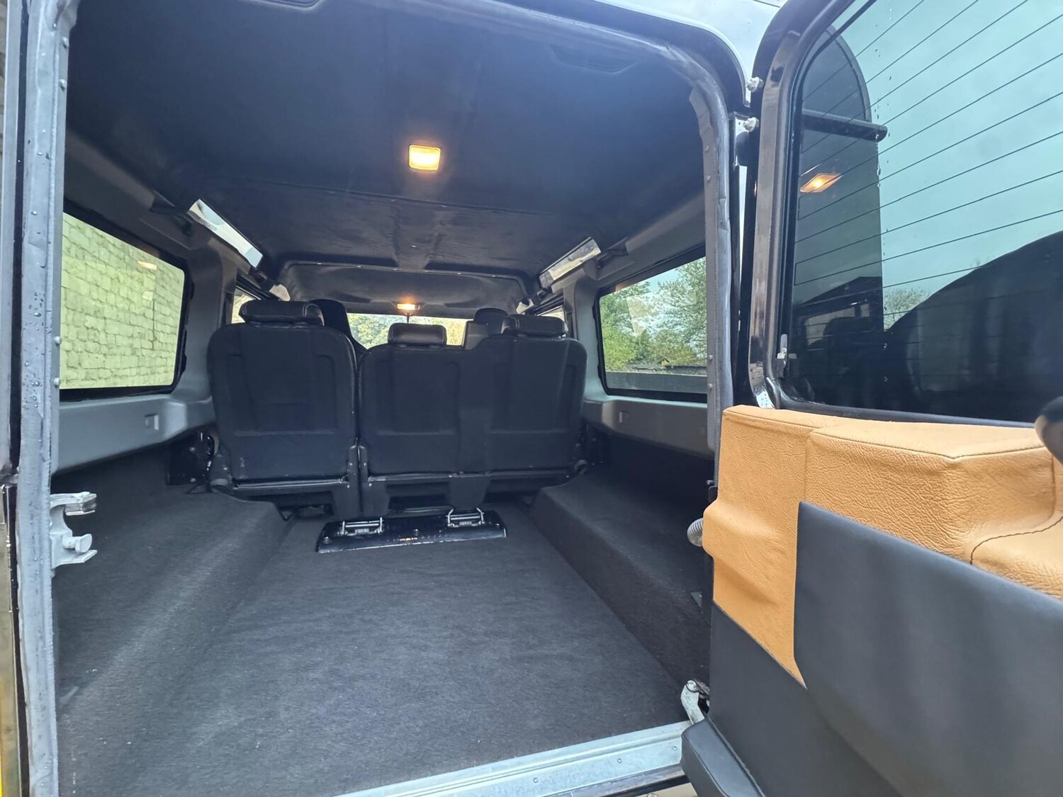 Used Land Rover Defender 2021 for sale - 76463986: Photo 15